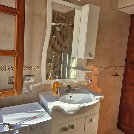Soleil Apartment